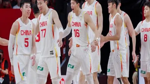 土甲晚间焦点场：足球大乐透专家13中17期号解析